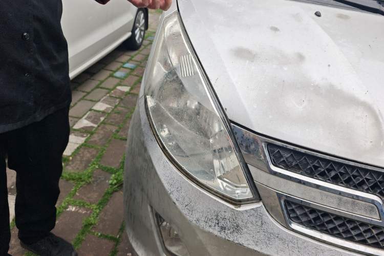 Used Wuling Rongguang V 2015 1.5L Base Version Right Front Headlight