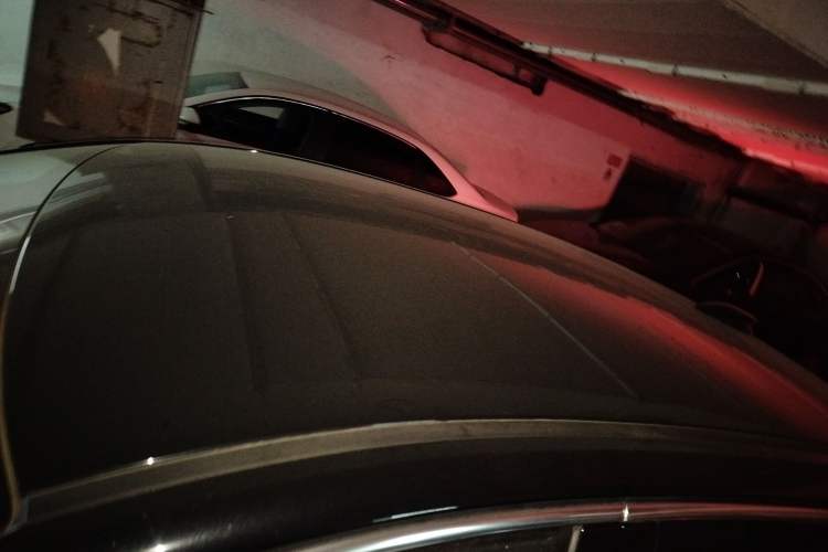 Used Hongqi E-QM5 2022 431 km Charge & Enjoy Edition Roof