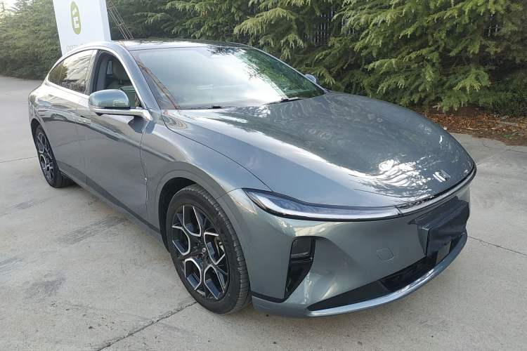 Used CHANGAN NEVO A07 2024 Pure Electric "True Fragrance" Edition 515 Prestige Model Front Right 45 Deg