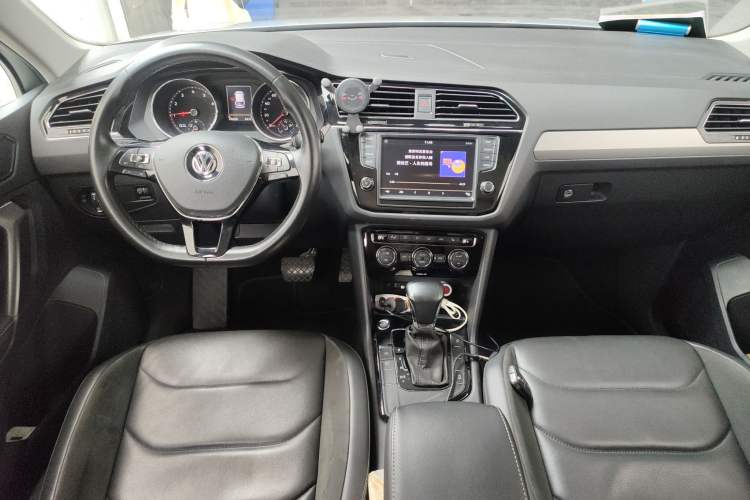 Used Volkswagen Tiguan L 2018 330TSI Automatic Two-Wheel Drive Luxury Edition