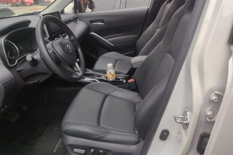 Used Toyota FRONTLANDER 2022 2.0L CVT Luxury Edition