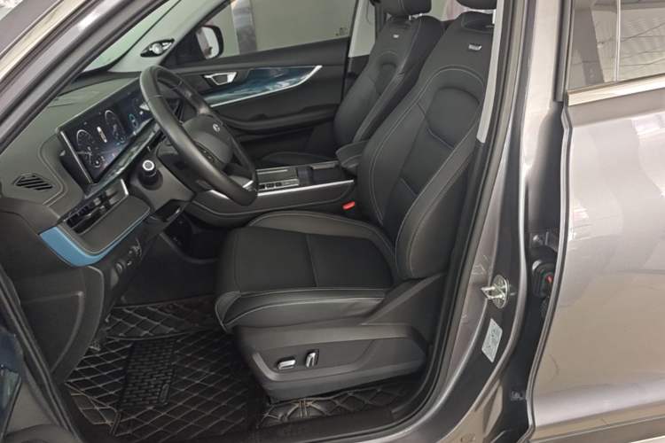 Used Chery Tiggo 7 PLUS 2021 Kunpeng Edition 1.6 TGDI DCT Prestige Model
