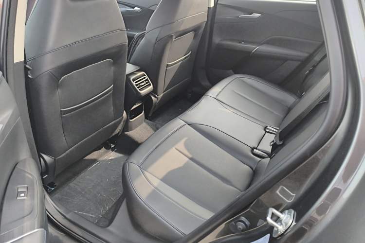 Used CHANGAN Eado 2025 Blue Whale 1.5T 500Bar Prestige Model
