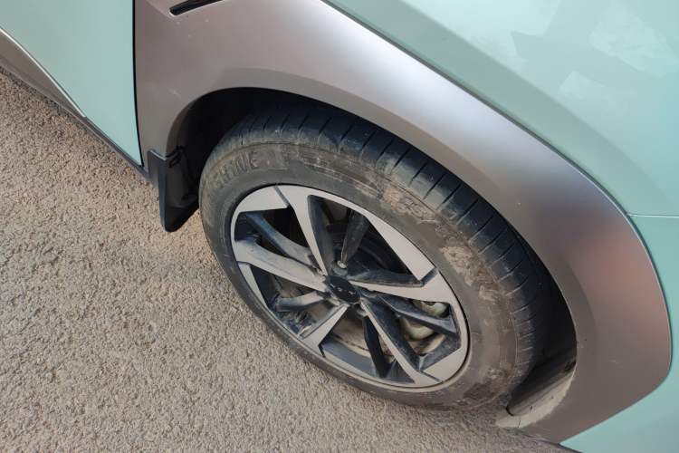 Used AION Y 2023 Younger Star Edition Right Front Wheel Hub