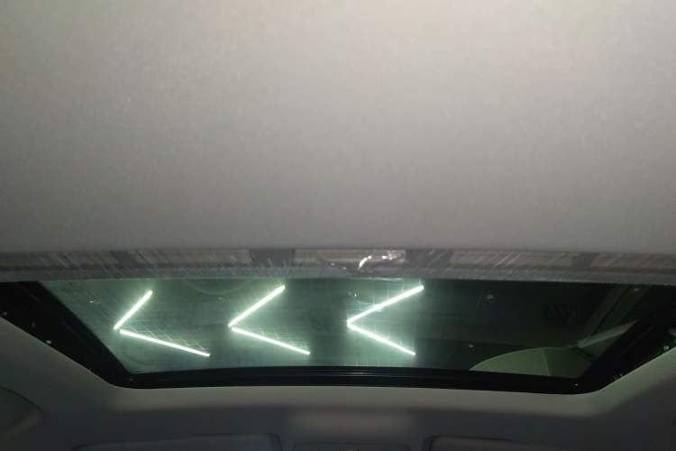 Used MG 5 2023 180 DVVT CVT Luxury Edition Headliner