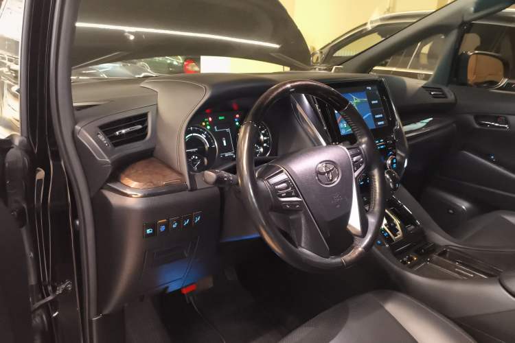 Used Toyota Vellfire 2020 Dual-Engine 2.5L HV Prestige Edition