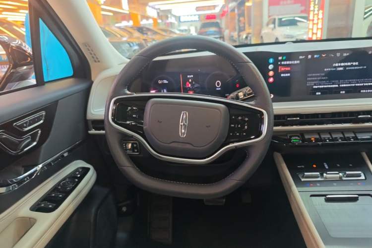 Used Lincoln Corsair 2023 2.0T Two-Wheel Drive Luxury Edition
