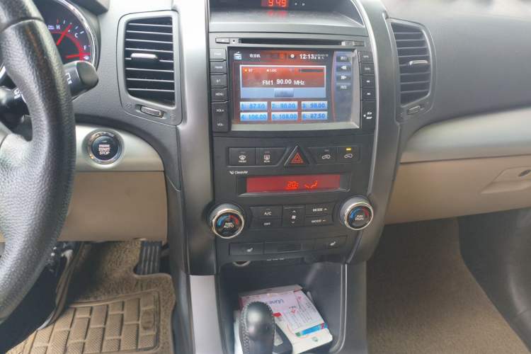 Used Kia Sorento 2012 2.4L Gasoline Luxury Edition
