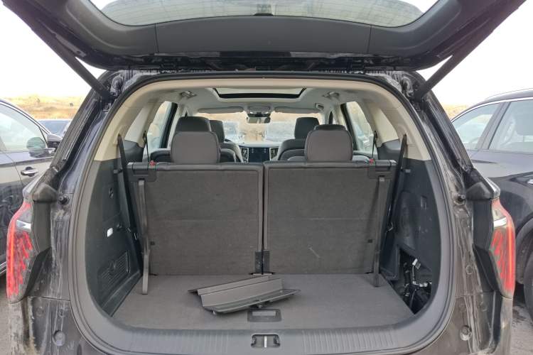 Used Hongqi HS7 PHEV 2024 2.0T PHEV Four-Wheel Drive Flagship Edition 6 Seats