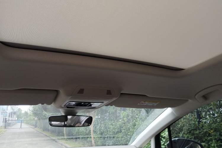 Used Volkswagen Viloran 2024 380TSI Premium Edition
