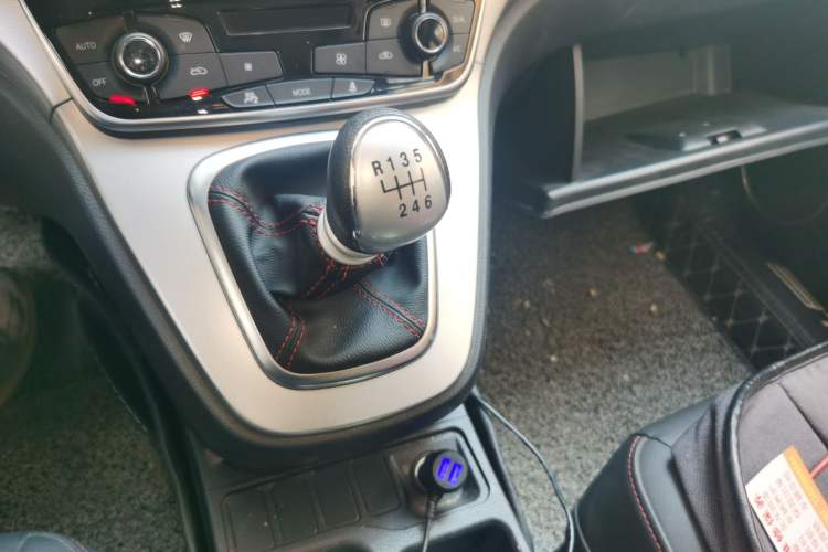 Used Haval M6 2019 1.5T Manual Two-Wheel Drive Elite Version China V Standard