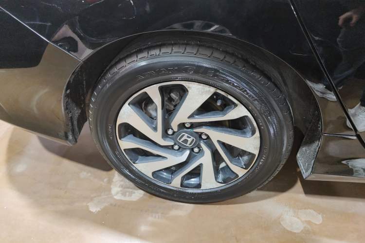 Used Honda Civic 2016 220TURBO CVT Luxury Edition
