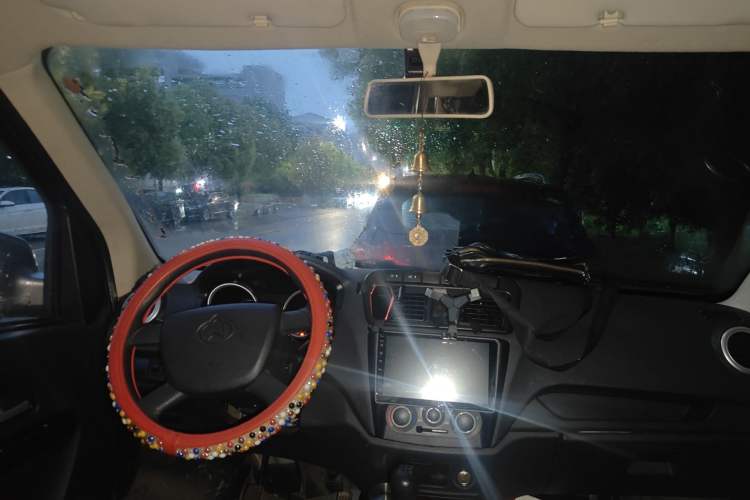 Used CHANGAN KAICHENG Ruixing M60 2019 1.5L Business Model China V Emission Standard 6-Seater 4G15S Headliner