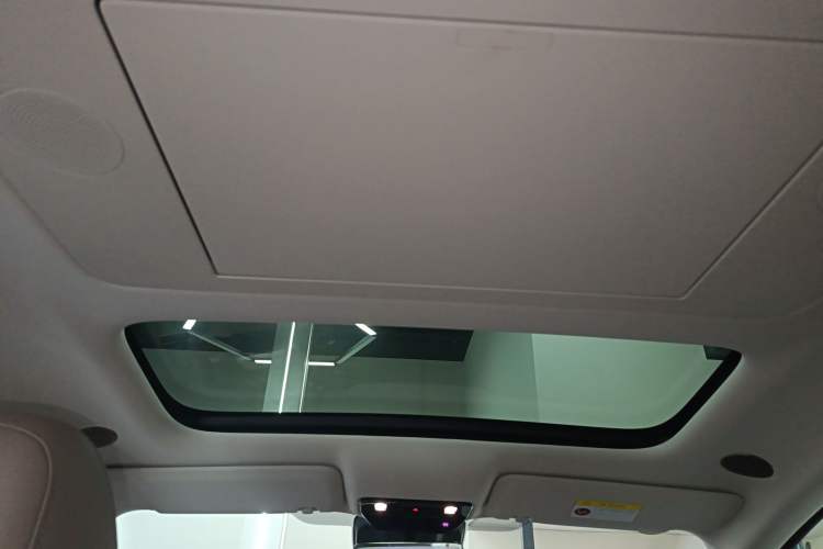 Used Li Auto i8 2025 Model Standard Version