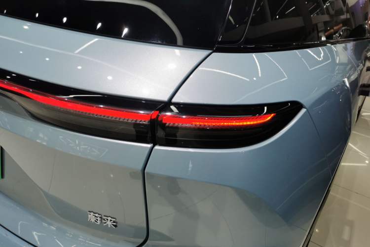 Used Nio ES6 2025 75 kWh Exterior 1