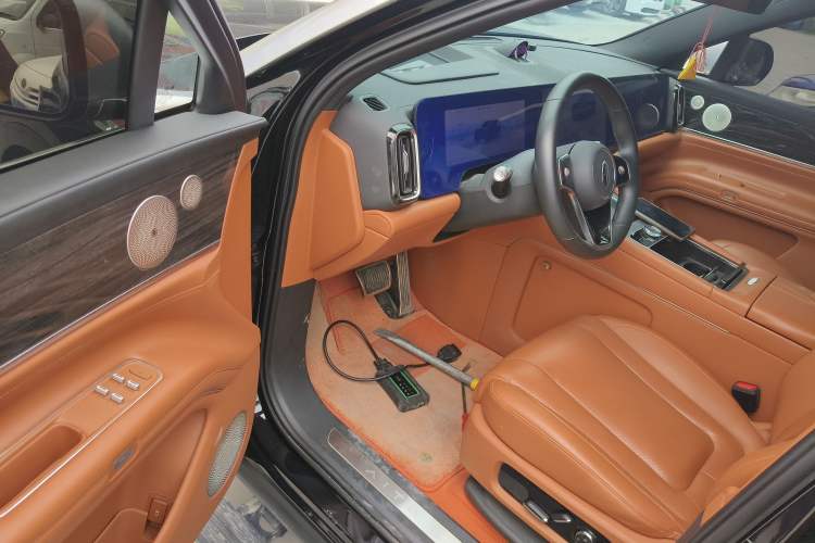 Used Hima AITO M9 2024 Range-Extended Ultra Version 42 kWh 6-Seater Model Driver Seat