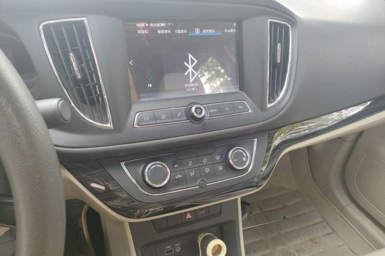 Used Roewe 360 2015 1.5L Manual Luxury Edition
