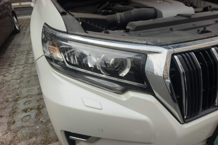 Used Toyota Prado 2018 3.5L Automatic TX-L with Rear-Mounted Spare Tire