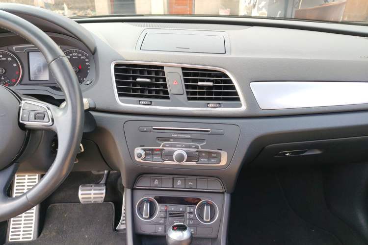 Used Audi Q3 2018 30th Anniversary Edition 35 TFSI Fashion Model