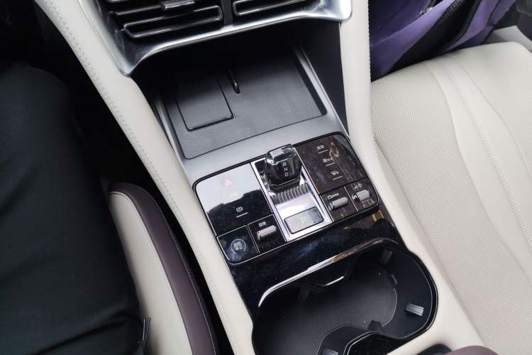 Used BYD Song PLUS New Energy 2025 EV Smart Drive Edition 605km Flagship Model Gear Lever