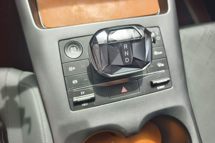 Used BYD Qin PLUS 2025 DM-i Smart Drive 55KM Leading Model
