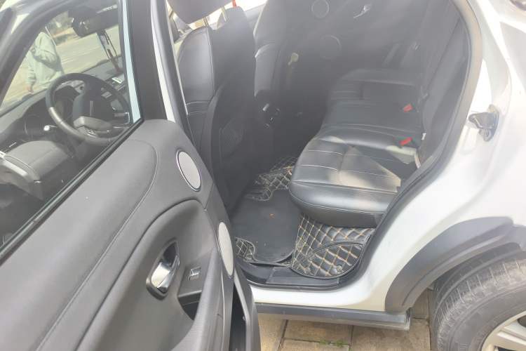 Used Land Rover Range Evoque 2018 240 PS SE Smart Brilliance Edition Left Rear Seat