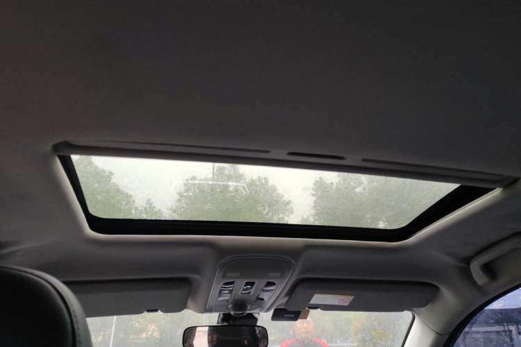 Used Haval H2 2016 Red-Label 1.5T Manual Two-Wheel Drive Luxury Model