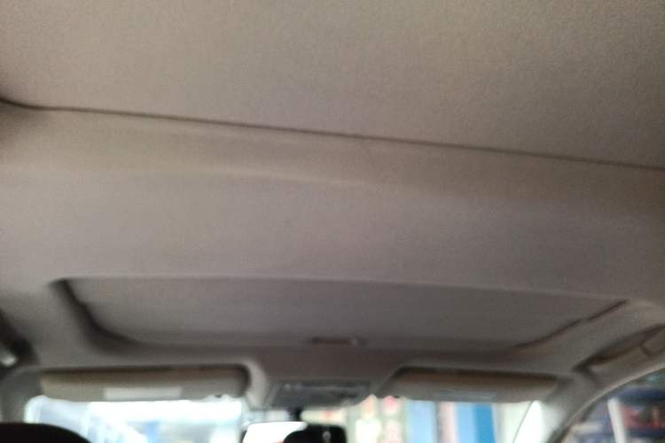 Used Toyota Venza 2013 2.7L Two-Wheel-Drive Luxury Edition Headliner