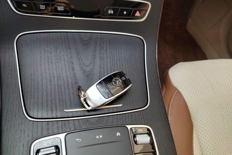 Used Mercedes-Benz E-Class 2023 Updated E 300 L Luxury Edition
