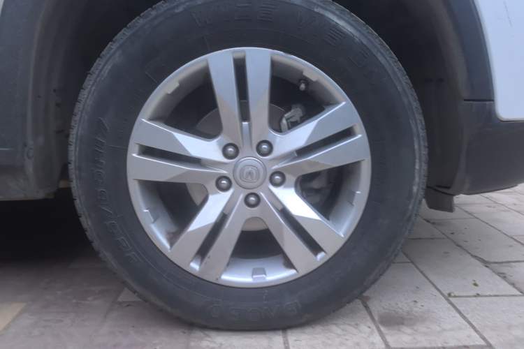 Used CHANGAN CS75 2017 Shangkui Edition 1.5T Automatic Fengyue Model Right Front Wheel Hub