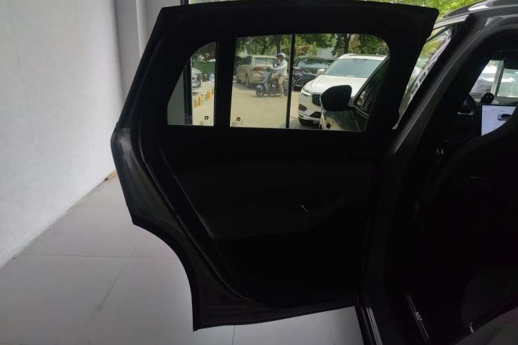 Used Nio EC6 2024 75 kWh Left Rear Door Interior