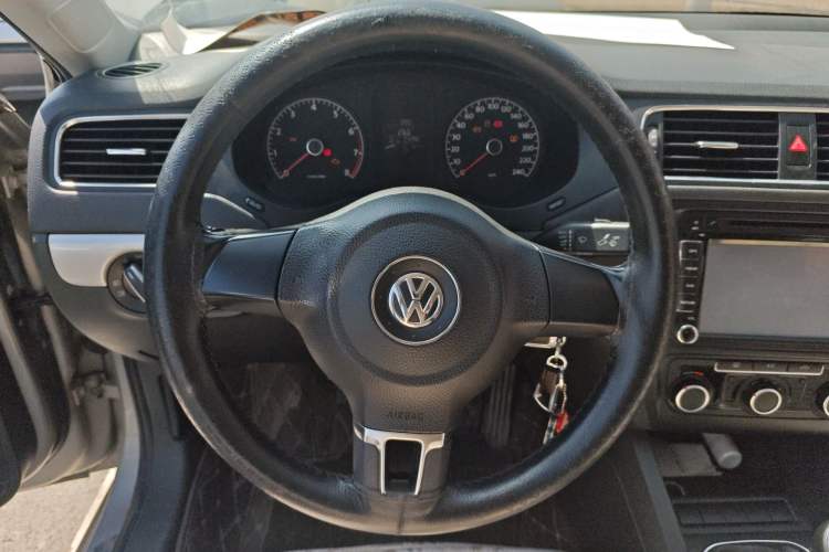 Used Volkswagen Sagitar 2014 1.6L Manual Comfort Model