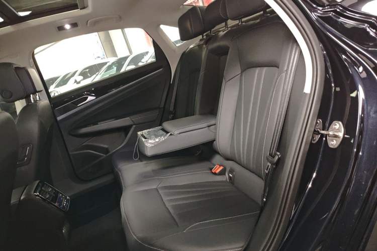 Used Volkswagen Passat 2026 Model, Outstanding 380TSI Longteng Edition