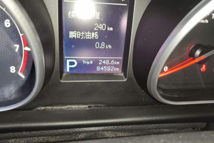 Used Bestune B50 2016 1.4T Automatic Luxury Model Odometer Close Up