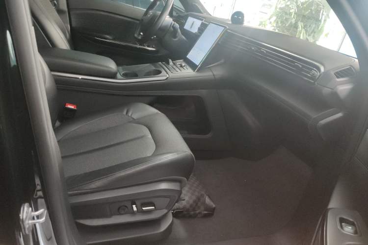 Used Nio EC6 2020 615 km Performance Edition Right Front Seat