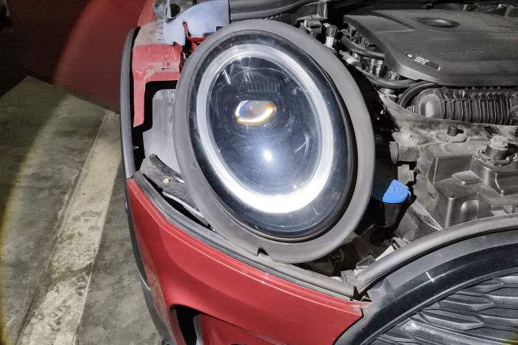 Used MINI Clubman 2022 2.0T COOPER S Right Front Headlight