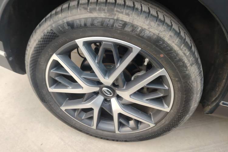 Used GAC Trumpchi GS8 2024 Linghang Series 2.0 TGDI Two-Wheel Drive Luxury Smart Connectivity Version
