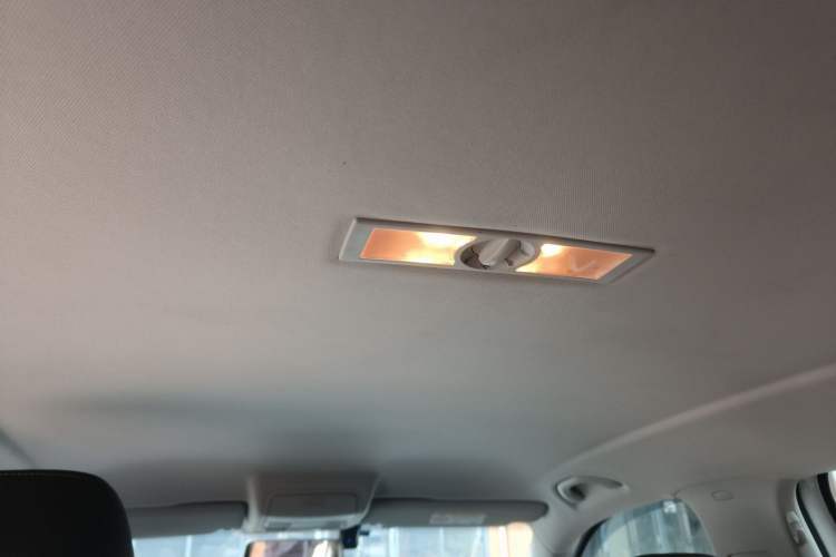 Used Volkswagen Tiguan 2016 280TSI Automatic Two-Wheel-Drive Silk Road Style Edition Headliner