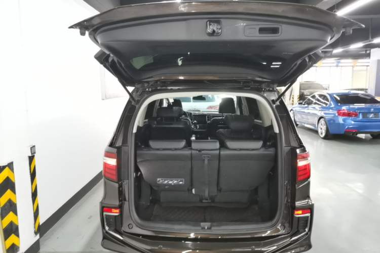 Used Honda Elysion 2019 2.0L Hybrid Supreme Edition