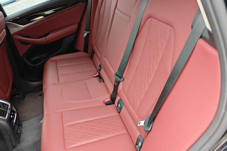 Used BMW X3 2023 xDrive25i M Sport Package Left Rear Seat