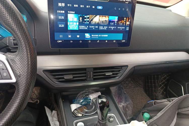 Used BYD Tang 2019 2.0T Automatic SmartConnect Luxury Version 5 Seats China VI Standard Audio And AC Panel