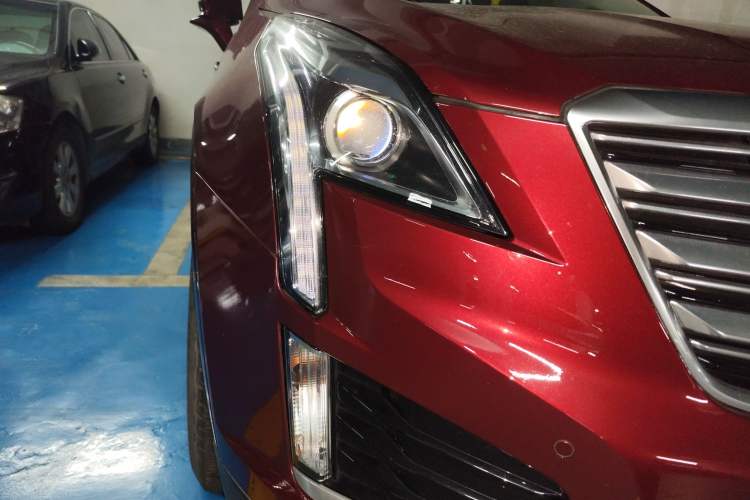 Used Cadillac XT5 2018 25T Luxury Model
