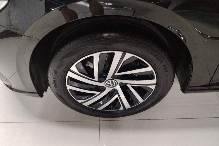 Used Volkswagen Lavida 2023 280TSI DSG Starry Sky Deluxe Edition Left Front Wheel Hub