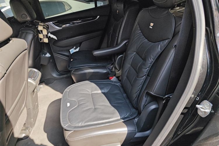 Used Cadillac XT6 2022 2.0T Six-Seater Four-Wheel-Drive Luxury Standard Edition
