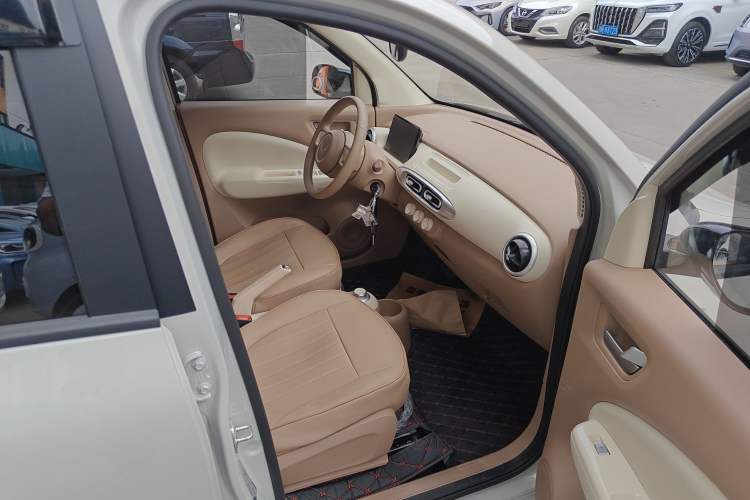 Used Wuling Hongguang MINIEV 2025 Four-Door Version Advanced Edition Right Front Seat