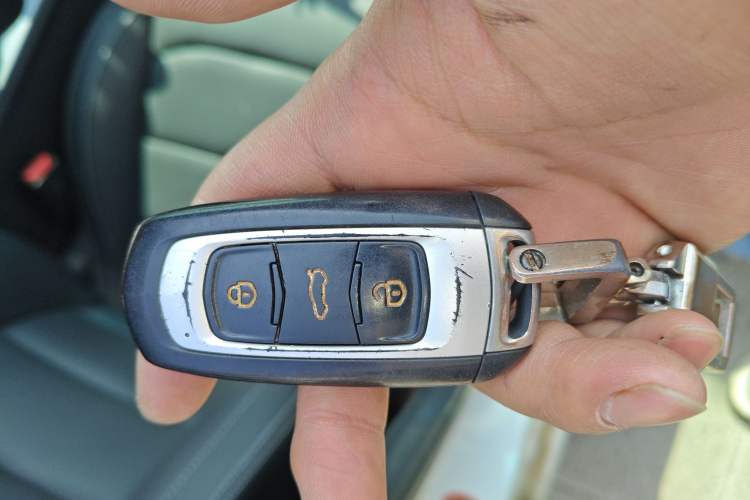 Used Geely Auto Emgrand 2018 1.5L Manual Upward Connect Edition
