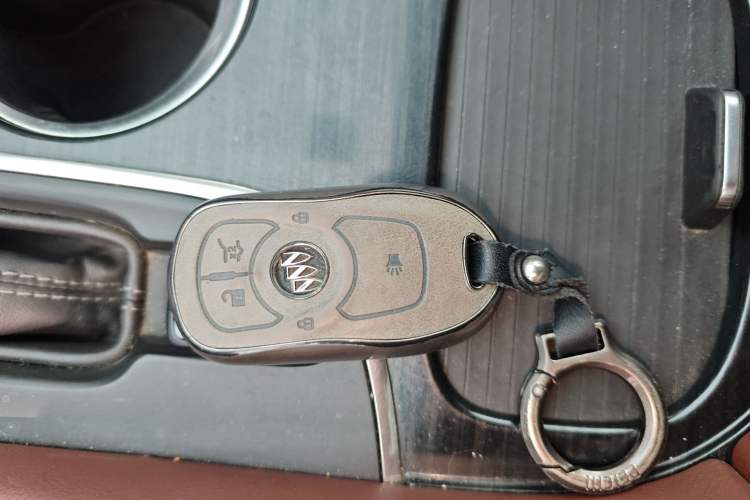 Used Buick Envision 2018 20T Two-Wheel Drive Luxury Model Vehicle Key