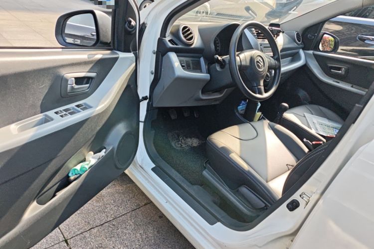 Used Suzuki Alto 2013 Revised Version 1.0L Manual Comfort Edition
