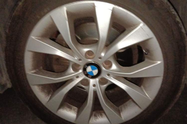 Used BMW X1 2012 sDrive18i Luxury Edition Right Front Wheel Hub