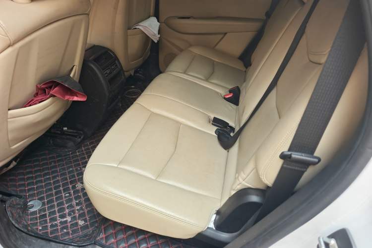 Used Cadillac XT5 2018 25T Luxury Model
